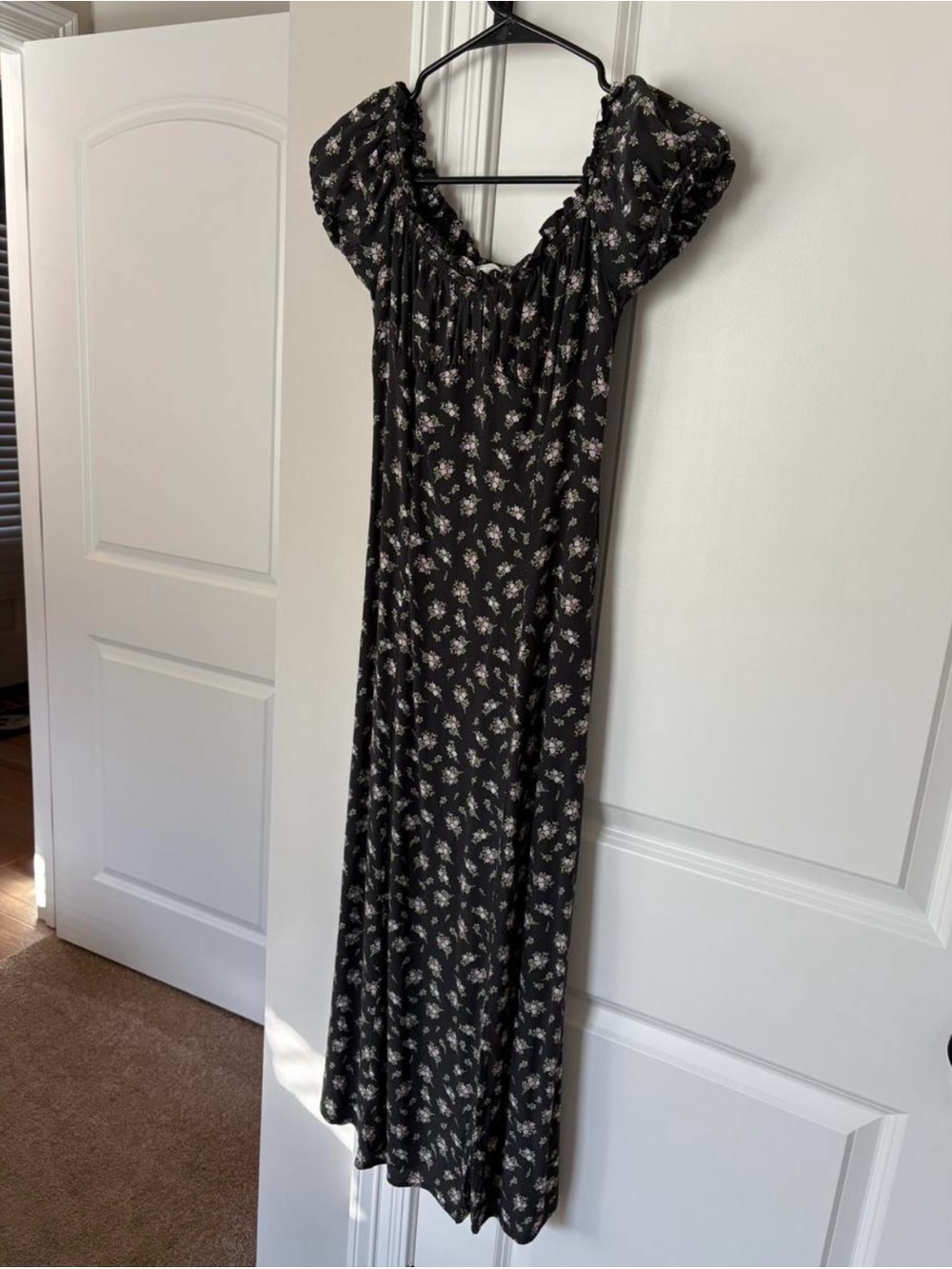 H&M Black Floral Puff-Sleeve Maxi Dress